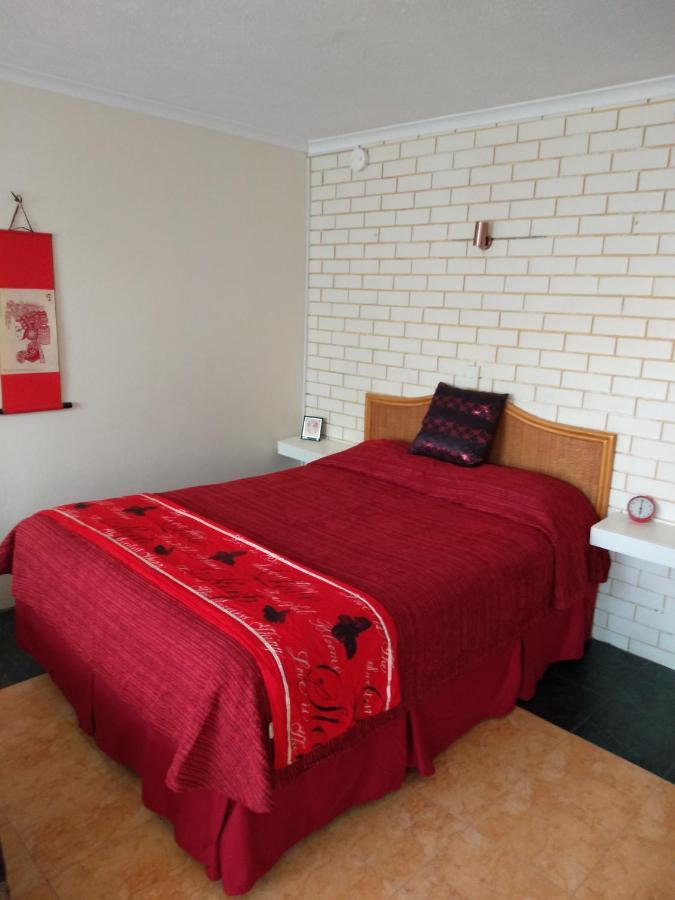 The Queenslander Motel Gold Coast Buitenkant foto
