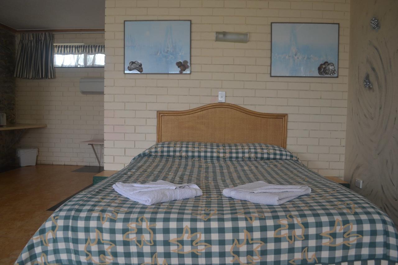 The Queenslander Motel Gold Coast Buitenkant foto