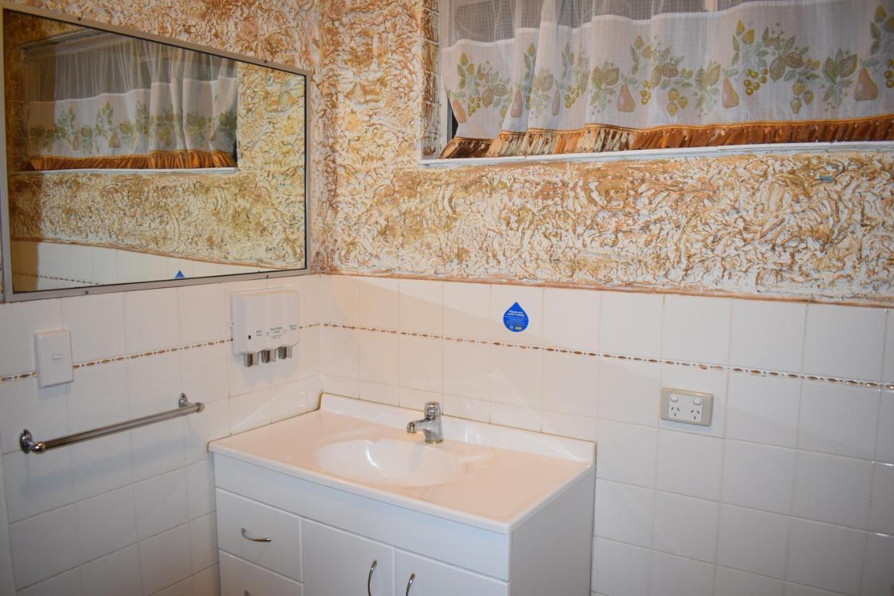 The Queenslander Motel Gold Coast Buitenkant foto