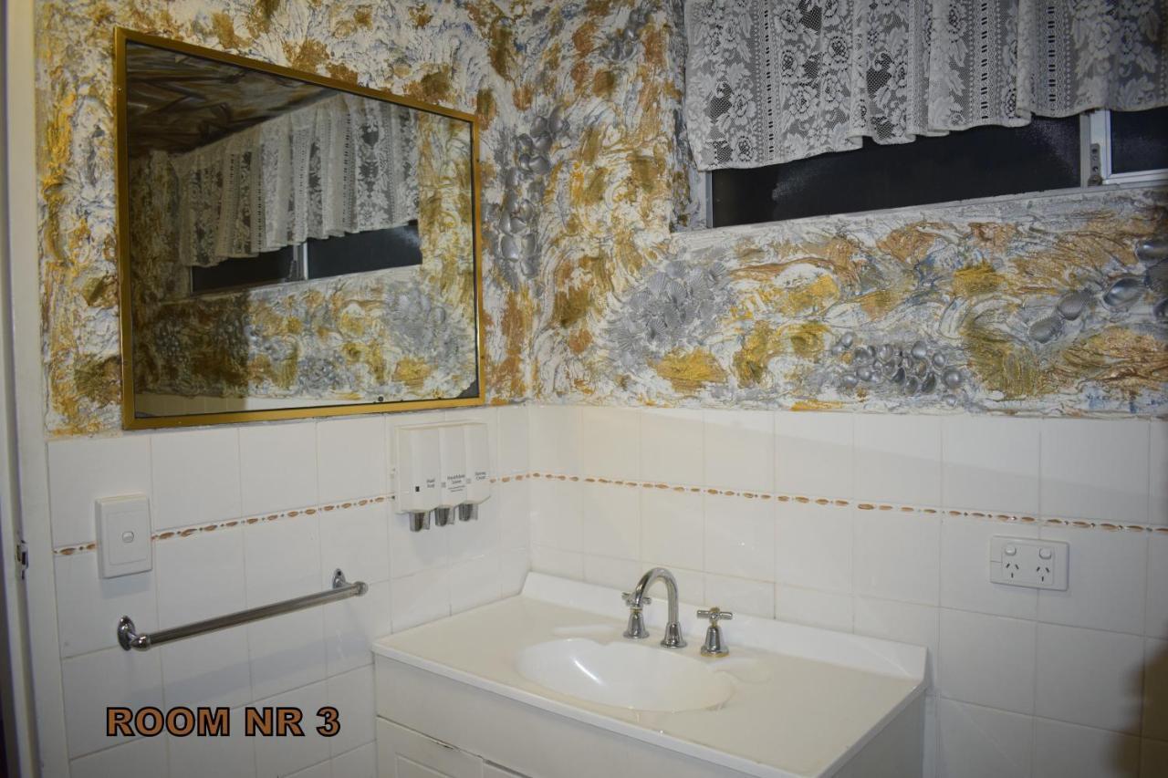 The Queenslander Motel Gold Coast Buitenkant foto