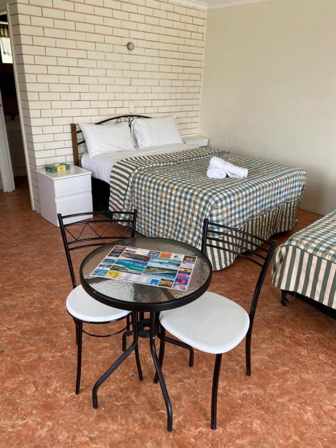 The Queenslander Motel Gold Coast Buitenkant foto
